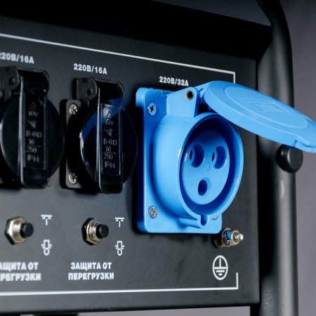 Бензиновый генератор FUBAG BS 6600 A ES с электростартером и коннектором автоматики Бензиновый генератор FUBAG BS 6600 A ES с электростартером и коннектором автоматики в Благовещенске фото