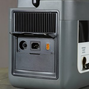 Портативная электростанция FUBAG AS 2400i (аккумулятор LiFePO4) в Благовещенске фото